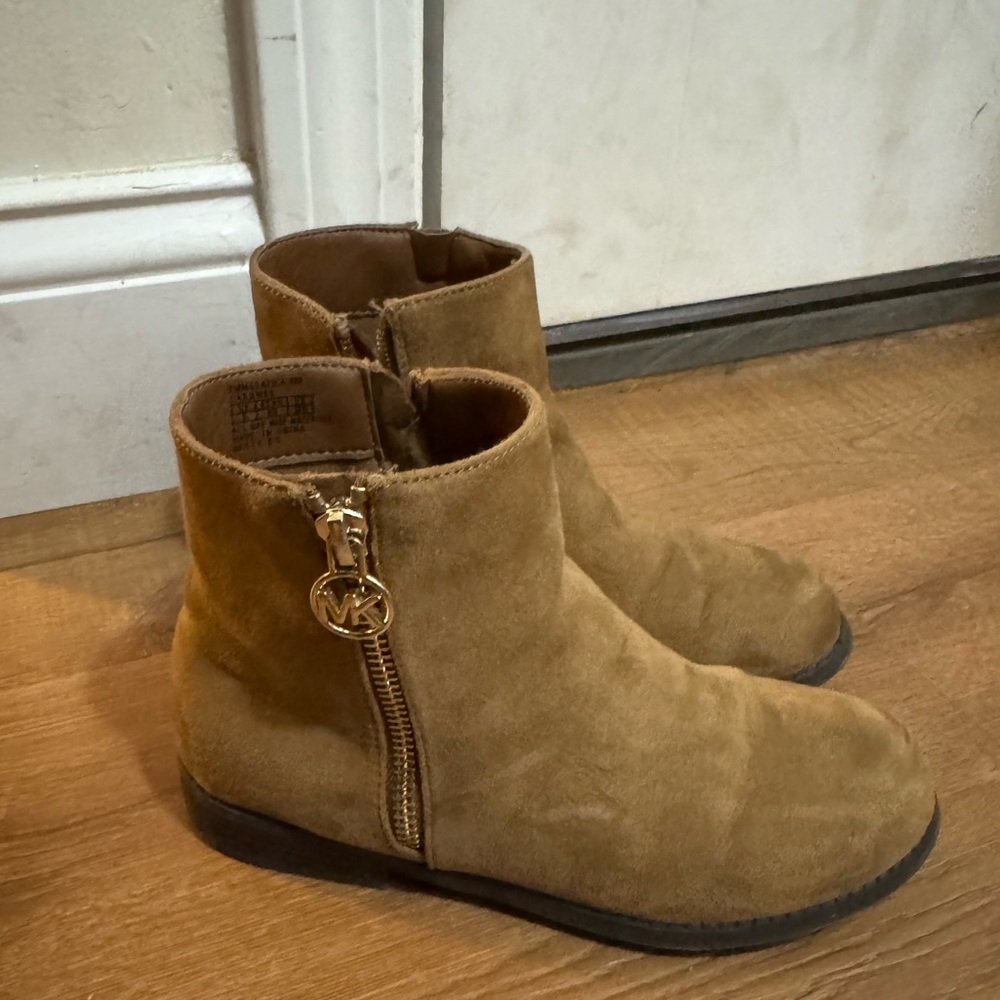 Kids Michael Kor booties